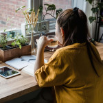 Menemukan Ritme Sendiri di Tengah Kebisingan Digital