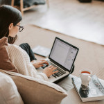 Dari nulis jadi penghasilan: Panduan realistis bagi penulis pemula