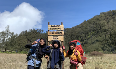 Hobi Naik Gunung yang Tak Sengaja Kutemukan di Mapala