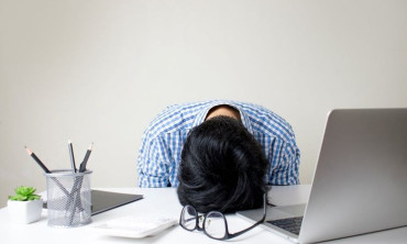 Kenapa Kita Cepat Lelah? Fenomena ‘Mental Exhaustion’ di Era Digital dan Cara Mengatasinya