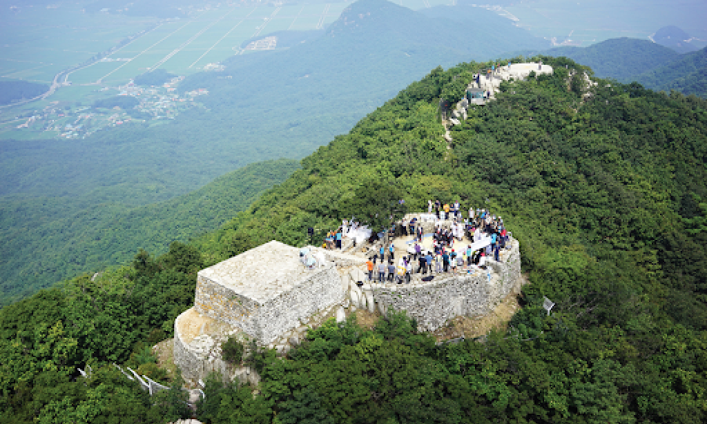 Chamseongdan di Gunung Mani: Spot Bersejarah Ganghwado yang Wajib Dijelajahi