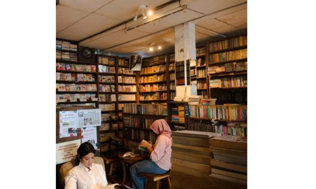 Perpustakaan mini sebagai bilik nostalgia taman bacaan