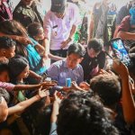 Warga Bantu Warga: Donasi yang Mengungkap Lubang Besar Pemerintahan