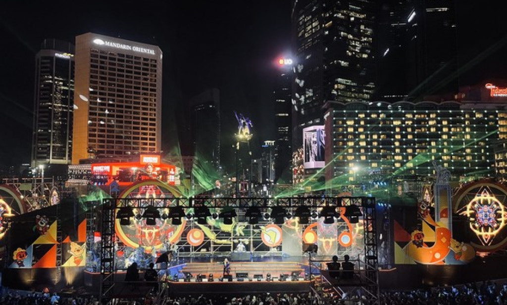 Bundaran HI Jakarta Jadi Magnet Warga di Malam Tahun Baru Meski Tanpa Kembang Api