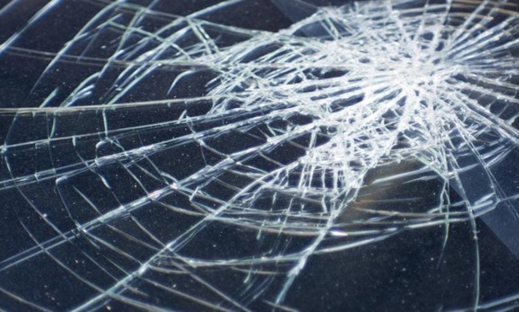 Cekcok Sepasang Kekasih di Dalam Mobil Picu Kecelakaan Beruntun di Tangerang Selatan